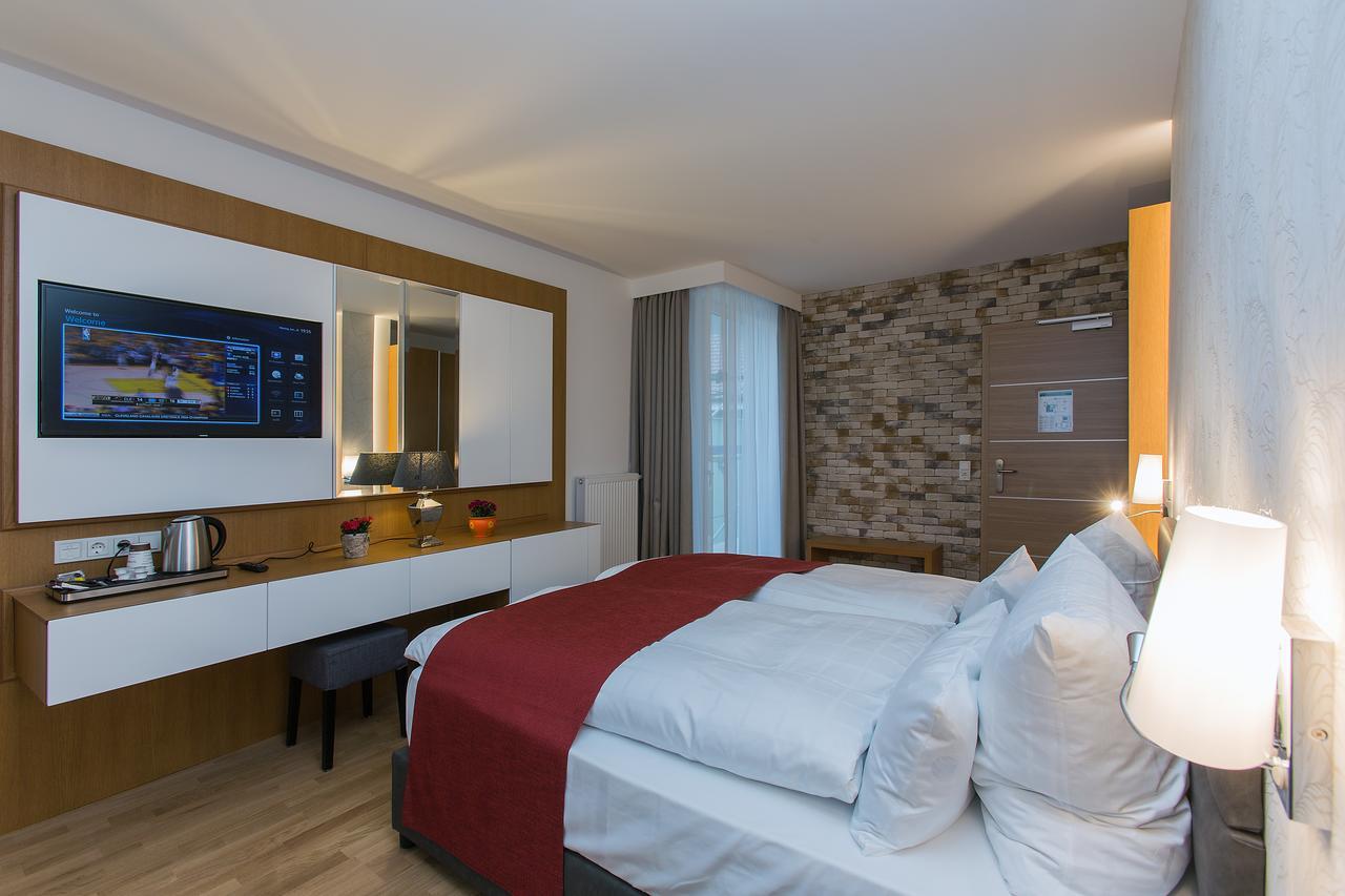 Hotel Am Schrannenplatz Memmingen Ngoại thất bức ảnh